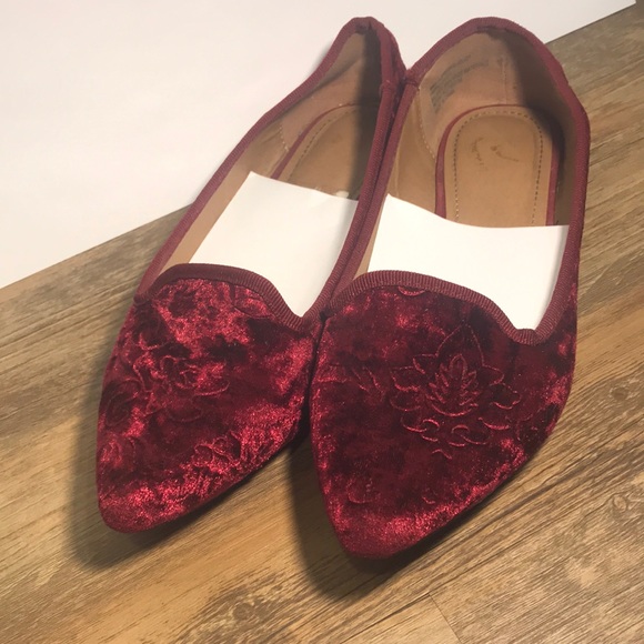 Red velvet Flats - Picture 1 of 4